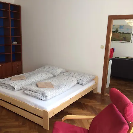 Guestin 3room Family @ Jireckova דירה פראג
